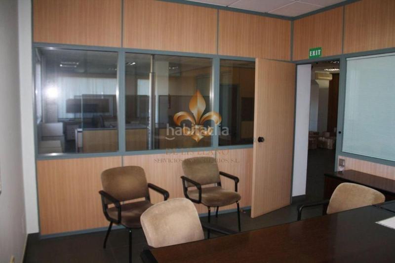Foto 9370d15c-c7c0-4eba-a9d6-073f5204d81a. Rent office space with heating in Lavadores Vigo