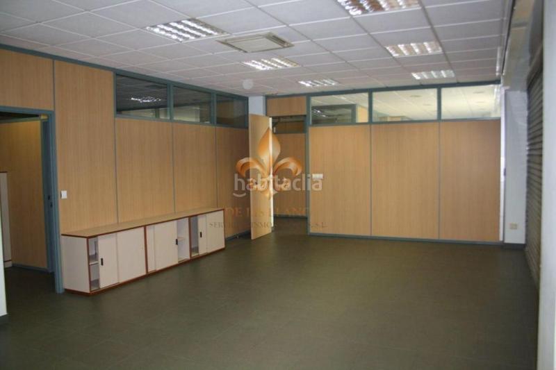 Foto 6a4da4cd-d6f7-49e1-ae9a-84ecaf1b1a30. Alquiler oficina en Lavadores Vigo