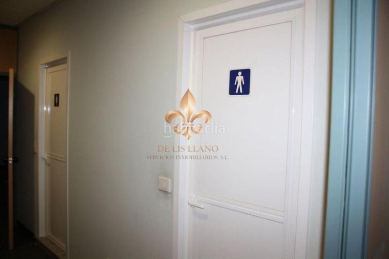 Foto 0f9e2808-3456-4e7b-8607-d8bc75c7e7fb. Lloguer oficina amb calefacció a Lavadores Vigo