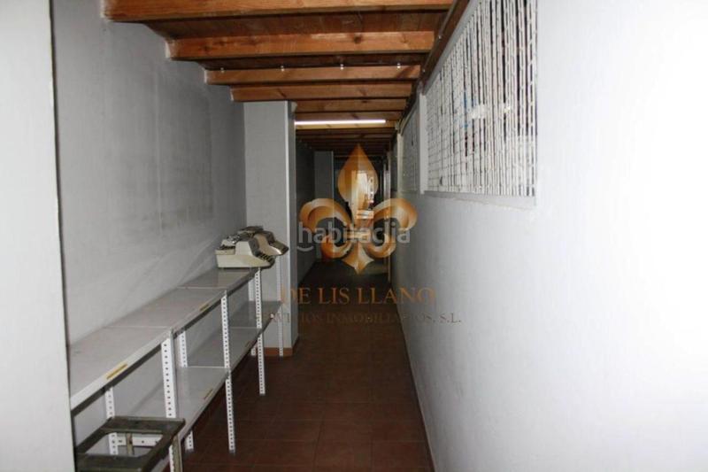 Foto c48dc6a4-4806-4ab0-b838-f363ec84d795. Business premise in Plaza España - Corte Inglés Vigo