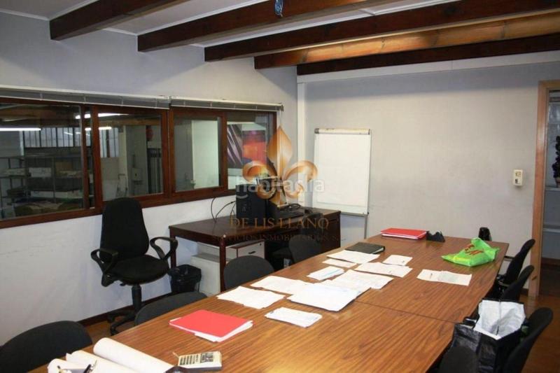 Foto e50091ba-20ba-4fe5-8d34-b010095653b1. Local commercial dans Plaza España - Corte Inglés Vigo