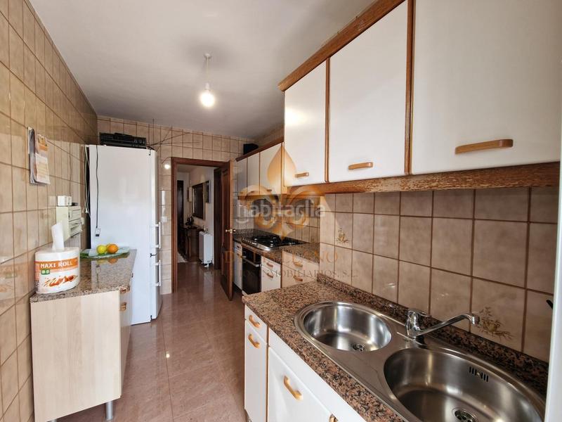 Foto bebb093a-e670-43ce-95d9-8cb854633812. Appartamento con riscaldamento parcheggio in Sanxenxo pueblo Sanxenxo