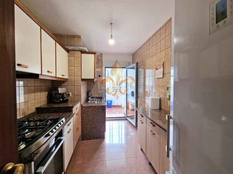 Foto 113e1658-2a50-4ce2-8066-a4e43f7d6890. Pis amb calefacció aparcament a Sanxenxo pueblo Sanxenxo