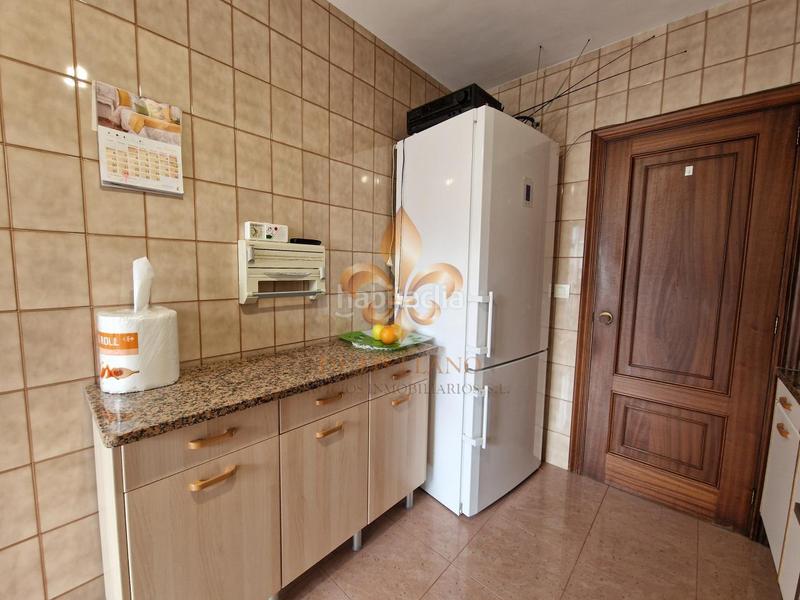 Foto 4cbfad8a-53ae-4624-b3b7-30ec98cade6c. Pis amb calefacció aparcament a Sanxenxo pueblo Sanxenxo