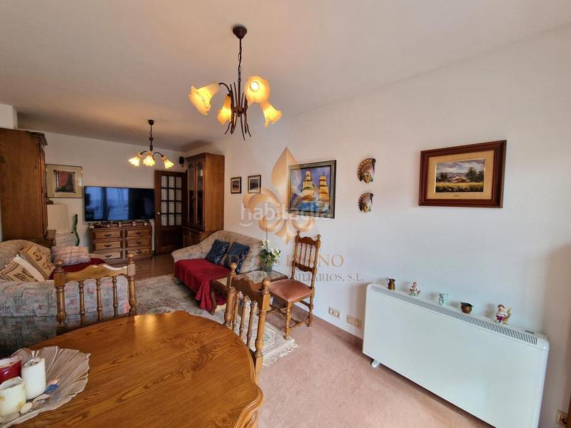 Foto 98720226-d95a-4a76-acc5-7c15972fbe06. Pis amb calefacció aparcament a Sanxenxo pueblo Sanxenxo