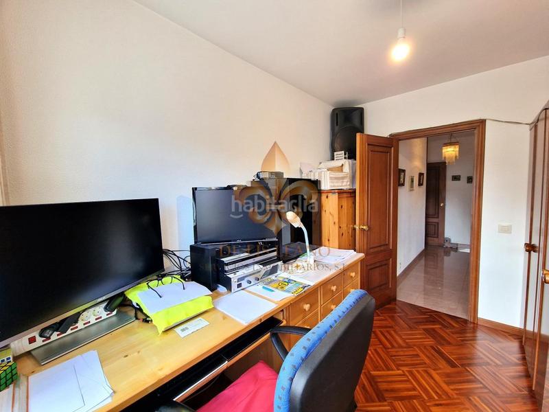 Foto 9bbcdd2f-187c-4120-9b3e-20c06f99e324. Pis amb calefacció aparcament a Sanxenxo pueblo Sanxenxo