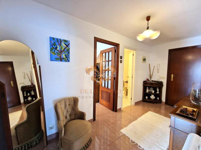 Foto d149ee53-1caf-4d96-8432-0fab8ba36610. Pis amb calefacció aparcament a Sanxenxo pueblo Sanxenxo