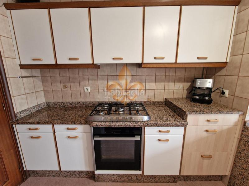 Foto 640fbefa-8fc0-4366-b27e-40e441542934. Piso en Sanxenxo pueblo Sanxenxo