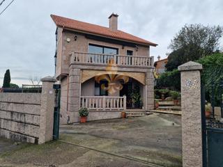 Xalet en Valadares - Beade