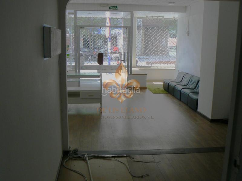 Foto 8e0f1bc3-4c03-4fd4-8701-327ef36a6911. Local comercial a As Travesas - Balaidos Vigo