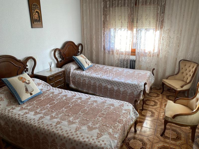 Foto 483ab8f1-63e2-49c9-a0c5-0261230ac6d7. Piso en venta piso en Torrijo del Campo