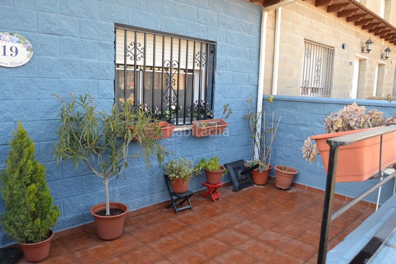 Foto a9ee512b-3b32-426d-8cf1-7f5a387f843b. Casa a schiera con parcheggio in Villahermosa del Campo