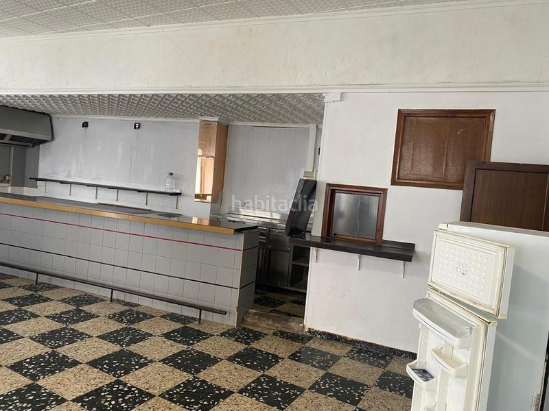 Foto d5e77ce2-4fd0-4eaa-b2b2-f8034674f6d7. Location local commercial dans Fuentes Claras