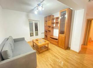 Location Appartement  Calle rio gallego. Piso amueblado en centro