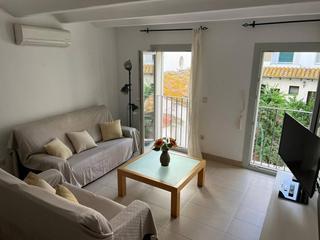 Location Appartement  Carrer de joan badosa i compte. Piso recién reformado y silencioso