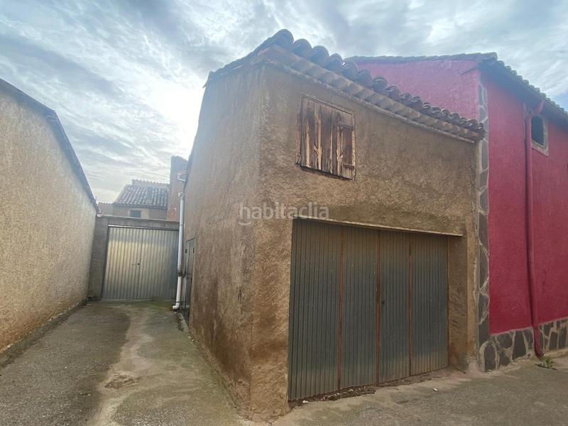 Foto 6e3918d5-2ae4-4ae9-ad0b-5d60ada54593. Aparcament cotxe a San Martín del Río