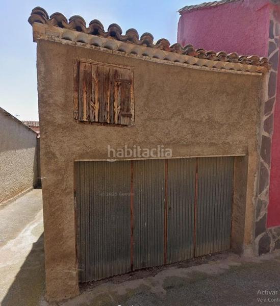 Foto d2a7d012-b6f0-43fd-b676-13c2bca9ae53. Aparcament cotxe a San Martín del Río