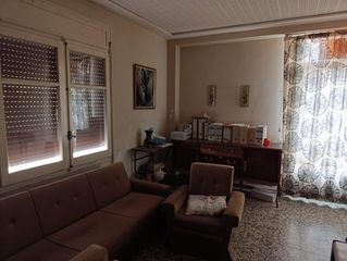Rez-de-chaussée à Calamocha. Potencial vivienda en venta