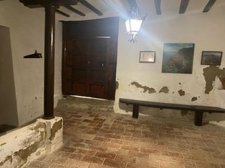 Casale  Mayor 38. Casa señorial con jardín, garaje y vistas a la vega en burbáguen