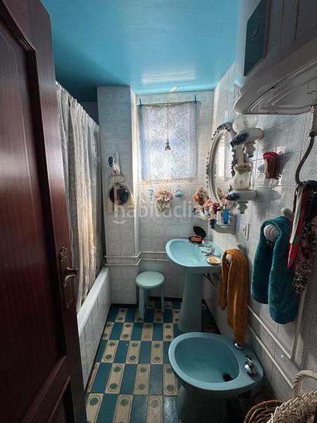 Foto cc070eeb-e381-4bd3-b1d4-d4b37c682436. Pis a calle san hermenegildo 6 a San Julián Sevilla