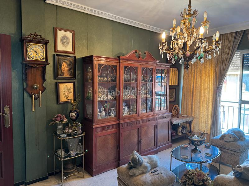 Foto eea66a95-ec1b-4cbf-993e-905347218fec. Pis a calle san hermenegildo 6 a San Julián Sevilla