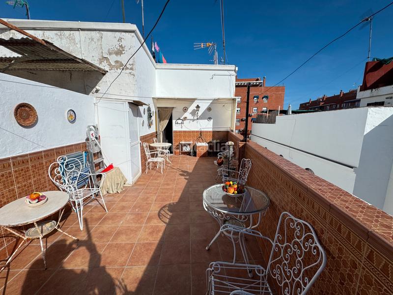 Foto f5f12f41-5e71-49f5-850c-3dfb1fb8c172. Pis a calle san hermenegildo 6 a San Julián Sevilla