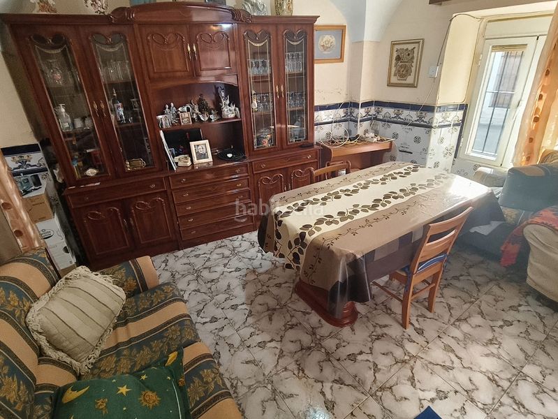 Foto d22611c4-0604-453d-bb54-78697f4ff120. Casa amb calefacció a Burguillos del Cerro