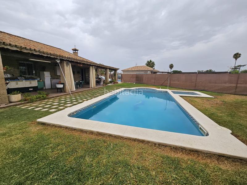 Foto 0df517f0-3cbf-40e2-bfb0-3808ec64a4d7. Xalet amb aparcament piscina a Rinconada (La)