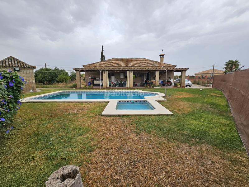 Foto afc0861c-df89-448e-82a5-d7b5fec6c2e6. Xalet amb aparcament piscina a Rinconada (La)