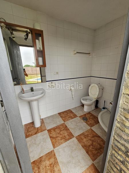 Foto ec96688e-fadb-43f1-a035-01db8720d184. Xalet amb aparcament piscina a Rinconada (La)