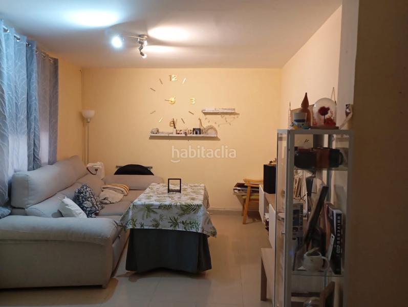 Foto f2bb6bb3-e924-4de7-8fc5-7c40d67f26fe. Flat in Torre de la Reina Guillena