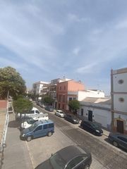 Chalet en Centro - Barriada Mallorca. Casa en camas