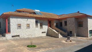 Masia a Coria del Río. Finca rustica coria