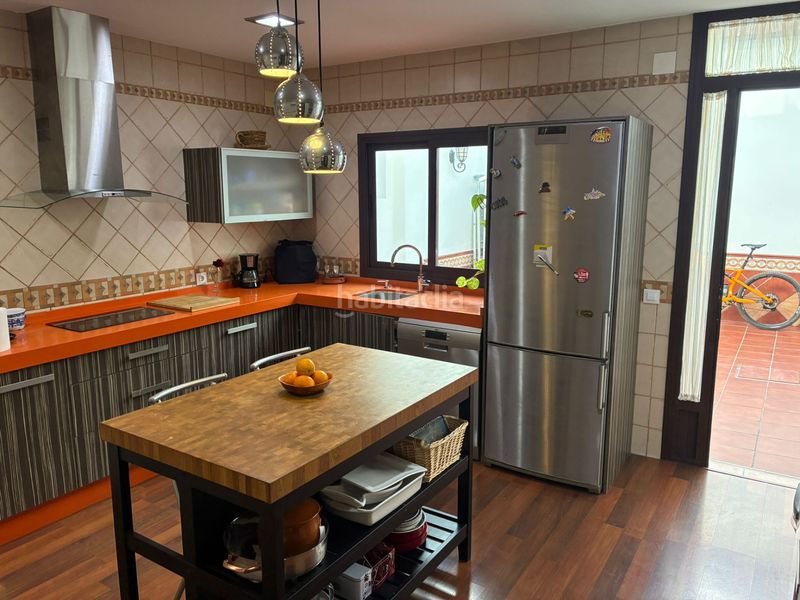 Foto 7d25e206-9a4c-4bb4-8089-ee9efdd5c1a5. Casa a Centro - Barriada Mallorca Camas