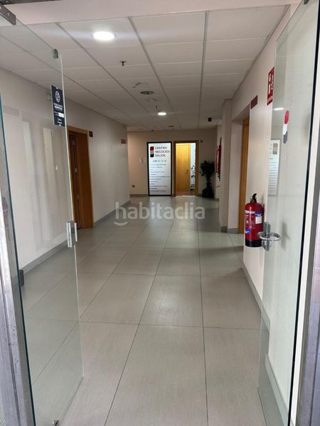 Foto 8bf434b3-392d-45ef-accb-f31175a60e8d. Oficina a Salteras