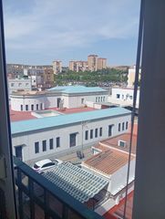 Etagenwohnung in Centro - Barriada Mallorca. Piso en camas