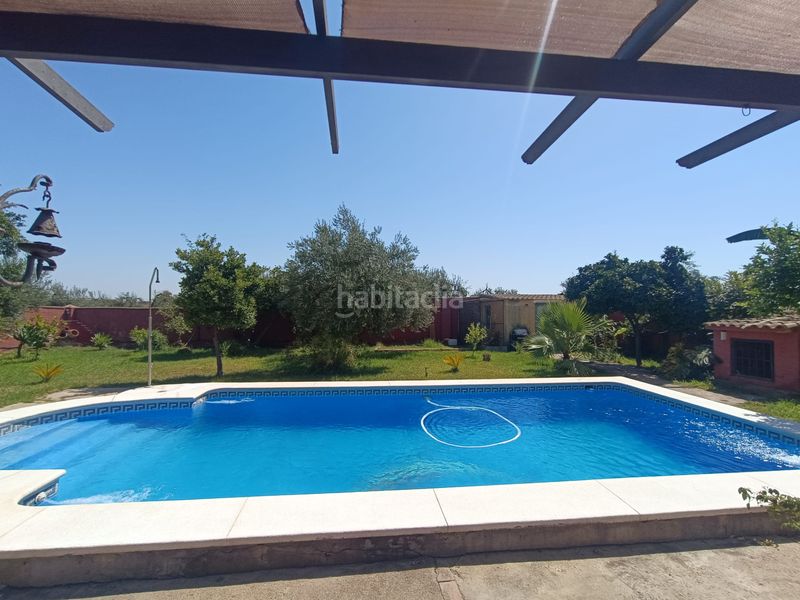 Foto 457a5b27-3439-4baa-aedb-2c315cad800a. Xalet amb piscina a Pilas