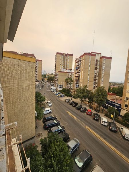 Foto 0e3d91e2-9937-489f-8adc-870ff0b9ea31. Pis a Balcón de Sevilla - Atalaya - La Uva - Extremeña Camas