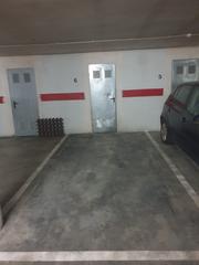 Lloguer Aparcament cotxe  N/a. Plaza de parking y trastero en alquiler