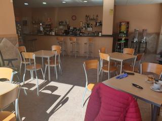 Traspàs Local Comercial a El Pilar. Traspaso cafetería  y comidas preparadas - licencias en vigor -