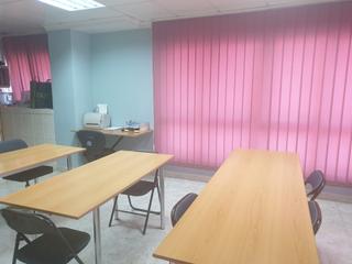 Lloguer Oficina a El Pilar. Oficinas en alquiler en entresuelo con entrada independiente