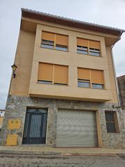 Casa a Coves de Vinromà (les). Residencial adosado de magnifica superficie