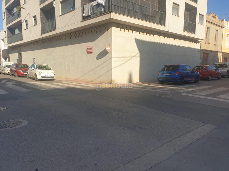 Foto 8ea39f55-0c87-4b25-ac33-ad6a28feece4. Local comercial  esquinero con salida de humos en Moncofa