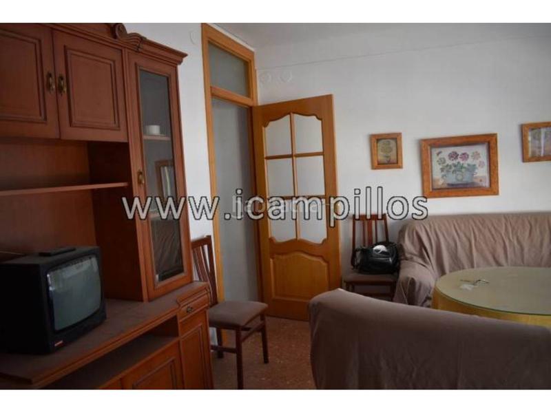 Foto a0c297e2-cffb-446a-b6c6-31f847cd820b. Piso  todo exterior. a un paso del parque. en Baena