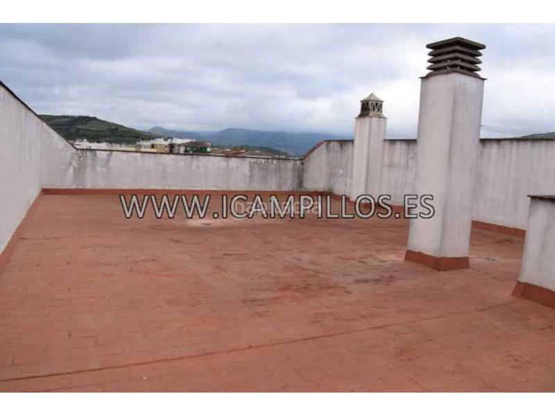 Foto 36a92855-0370-48e8-82b3-2826712efaff. Casa  xxxl con ascensor, 2 patios, grandisima cochera, inmensa terraza....... en Baena