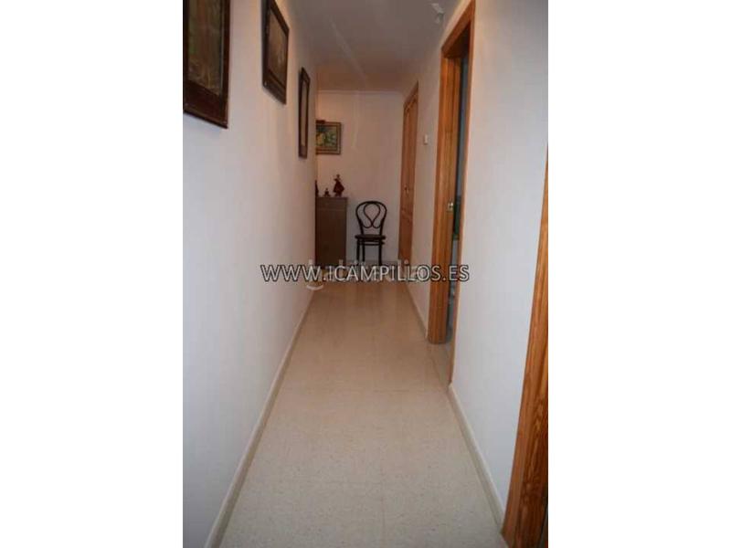 Foto ba2c4991-01f5-48ab-be79-12d8097f6f2a. Casa  xxxl con ascensor, 2 patios, grandisima cochera, inmensa terraza....... en Baena