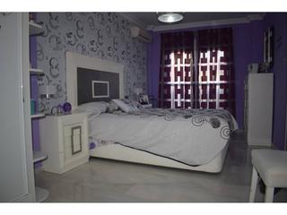 Pis a Baena. Piso xxl. 3 dormitorios. posi. de vestidor. 2 baños. terraza pri