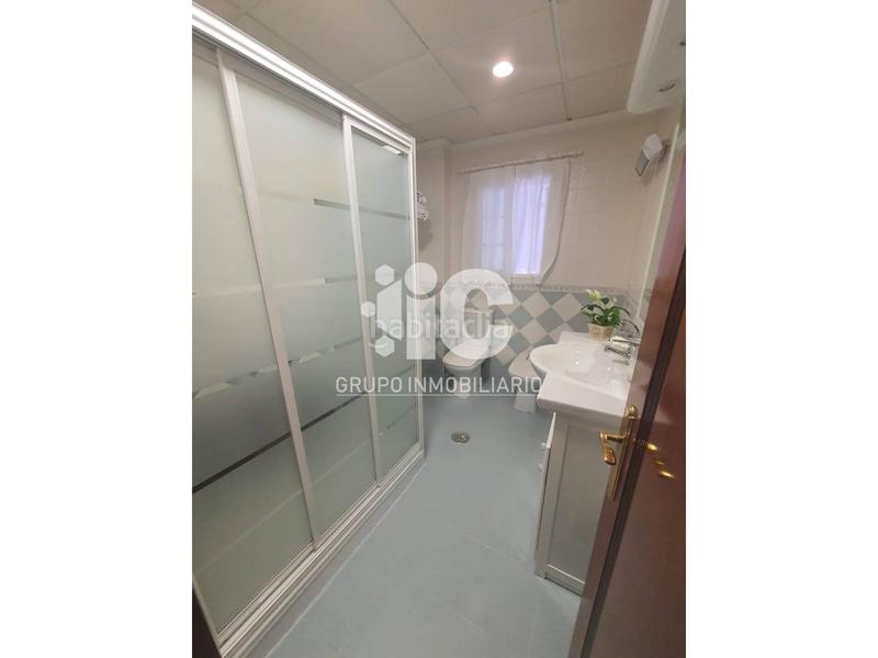 Foto 4c72e535-a8ca-4b85-972b-ebb8edd8eea0. Piso venta de un amplio piso en Baena