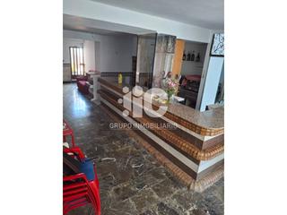 Local Comercial  Estación. Venta  restaurante en luque