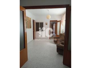 Flat in Baena. Gran piso 4 dormitorios a un paso del llano con terraza privativ